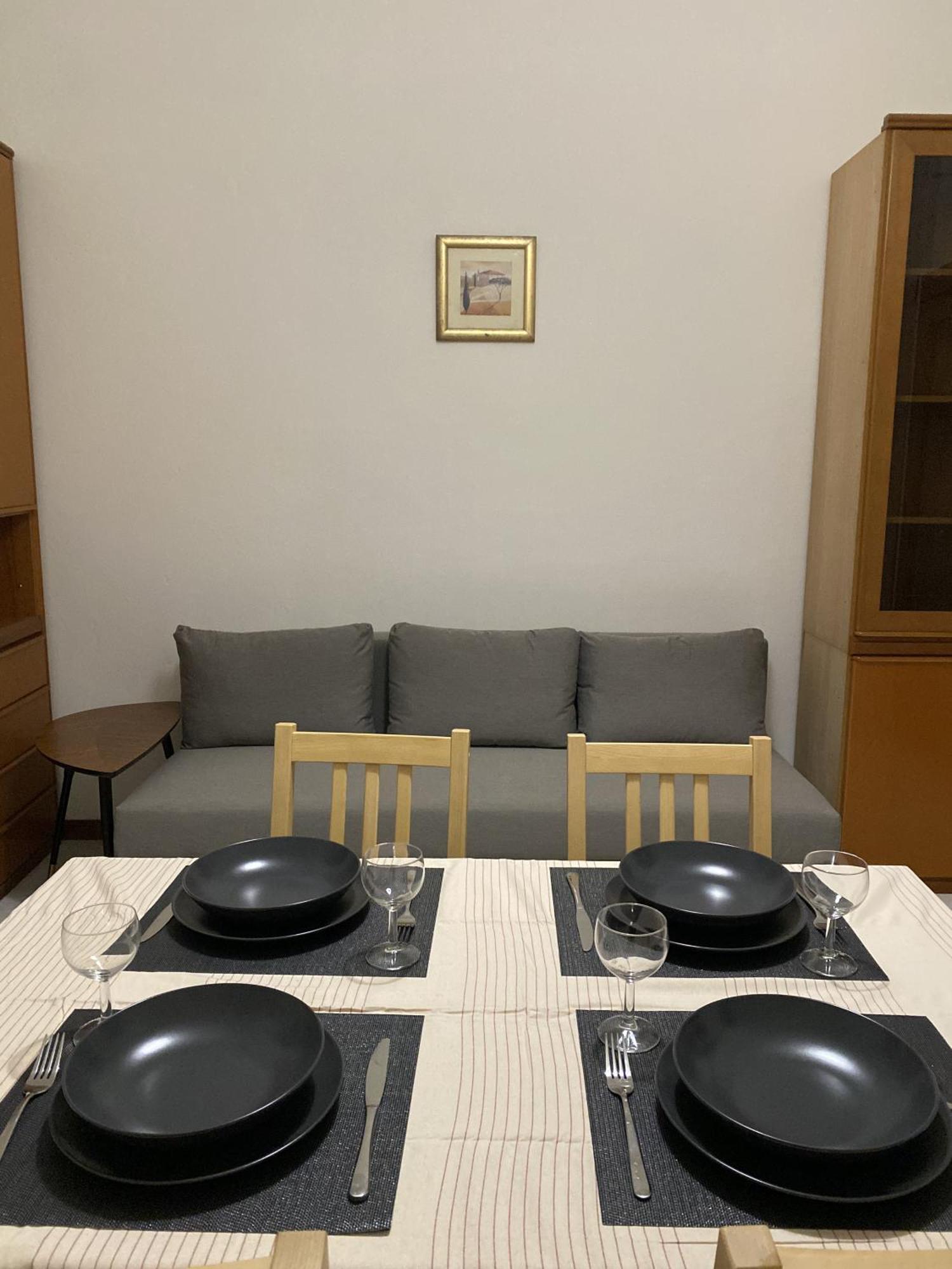 Lake Front Apartments, ليكو المظهر الخارجي الصورة
